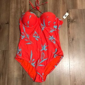 Hot one piece for your next vacation!